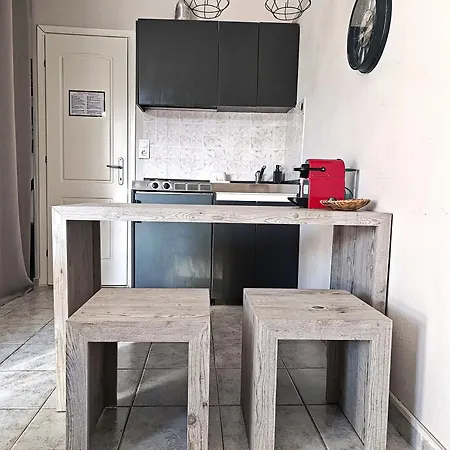 Ocean Paralia Dionisiou